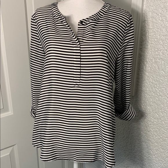 Tops - Ann Tayle\or Black and White Striped Women's Blouse Size Medium
